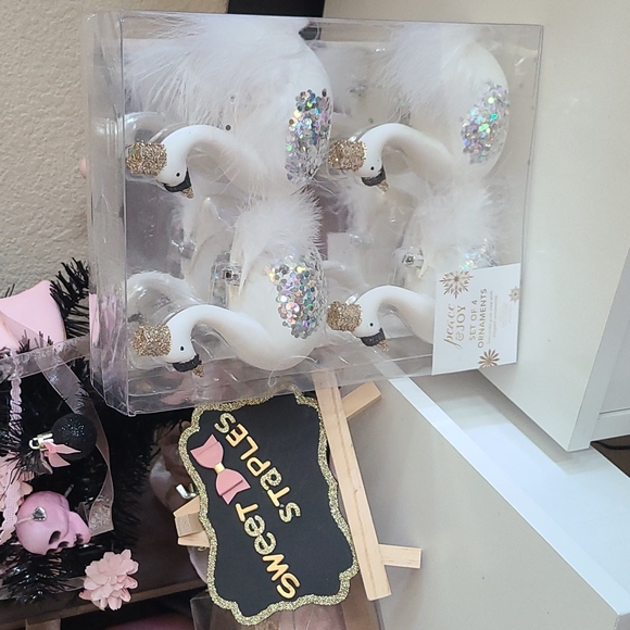 peace & joy Other - 🎄❄️Stunning Feathered Holiday Christmas Swan Ornaments ✨️Elegant